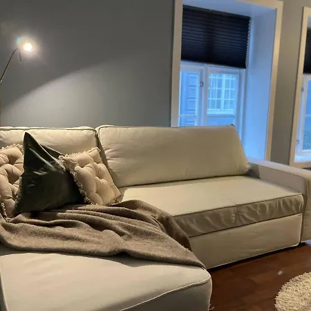Charming 2-bed In * 스타방에르