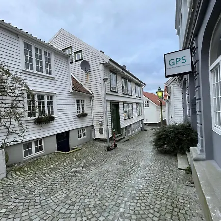 Charming 2-bed In * 스타방에르