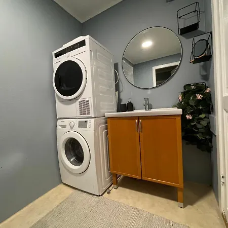 Charming 2-bed In * 스타방에르