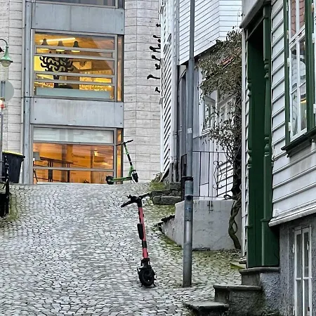 Charming 2-bed In 스타방에르